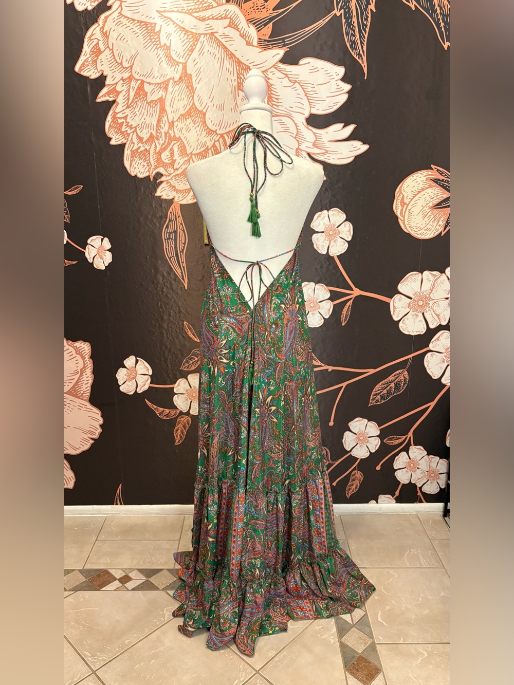 NWOT Enchanted Emerald Paisley Open Back Silk Blend Halter Maxi Dress - Picture 8 of 11